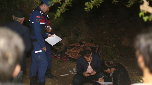 Dehşet! Eşini 4 metre ötede bu halde buldu