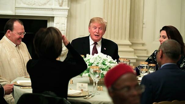Donald Trump, Beyaz Saray'da iftar verdi