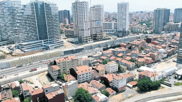 Dönüşüme ‘bakan’ eli