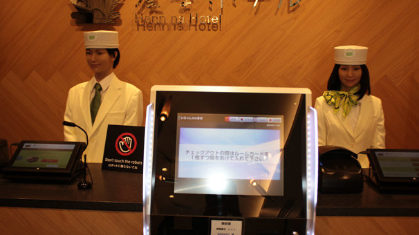 Dünyada bir ilk! Bu otelin çalışanları...