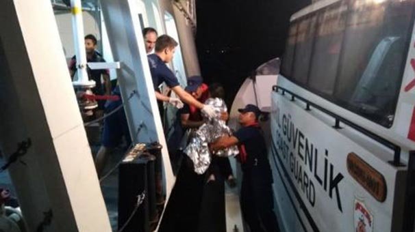 Ege'de can pazarı: 2 göçmen öldü, 16 kişi kurtarıldı