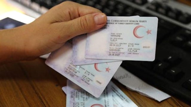 Ehliyet, Kimlik ve Pasaportta 