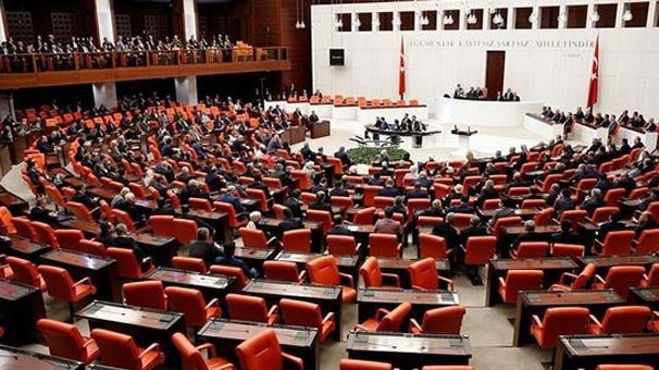 Ekonomide düzenlemeler içeren teklif yasalaştı