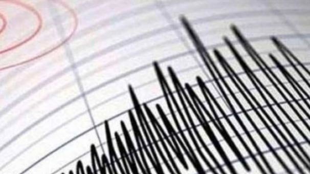 Endonezya'da 5,2 büyüklüğünde deprem