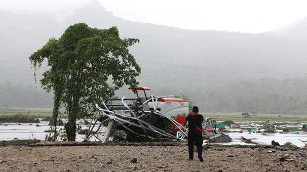 Endonezya'da tsunami mağduru balıkçılar zor günler geçiriyor