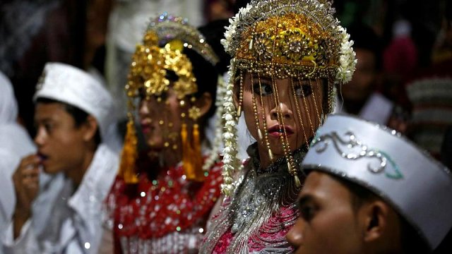 Endonezyalı milyonlarca çift 'evlilik dışı cinsel ilişki yasağı'ndan endişeli