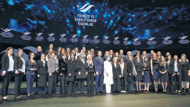‘Enerji Veren Kadınlar’a ödül