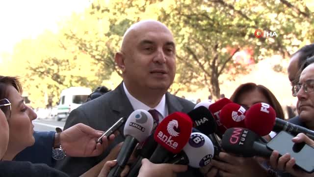 Engin Özkoç: 