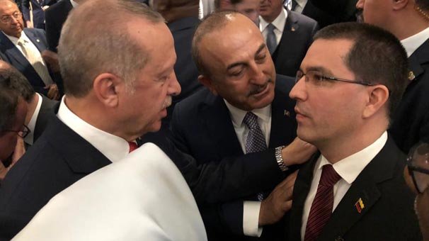 'Erdoğan'ı, BM'deki olağanüstü konuşmasının ardından selamladık'