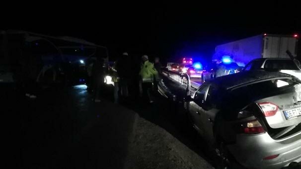 Erzincan'da zincirleme trafik kazası! Çok sayıda yaralı var...