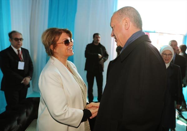 Eski Başbakan Çiller de Yenikapı'daydı!