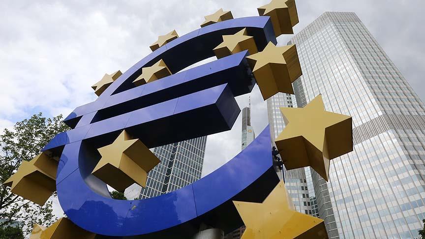 Euro Bölgesi'nde yıllık enflasyon yüzde 0,3'e çıktı