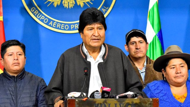 Evo Morales: Bolivya'nın istifaya zorlanan Devlet Başkanı kimdir?