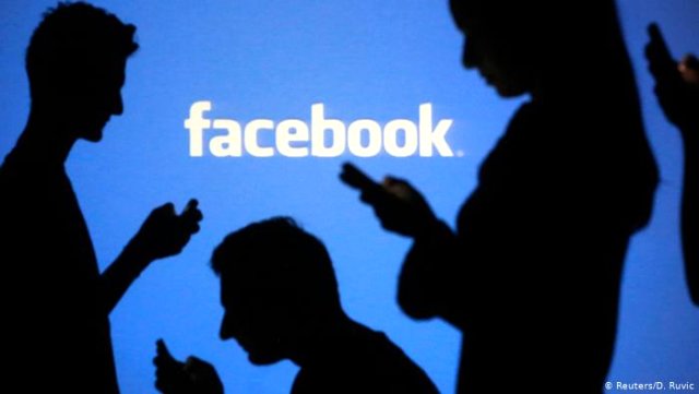 Facebook dış kaynaklı birçok Instagram hesabını kapattı