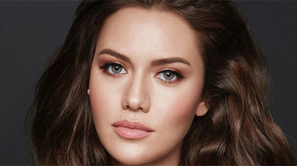 Fahriye Evcen reklam yüzü oldu