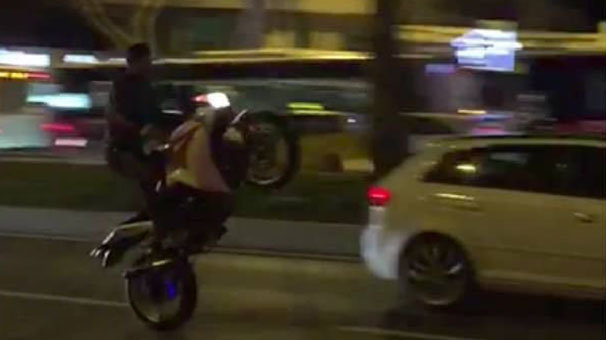 Fatih Sultan Mehmet Köprüsü’nde motosikletli terörü