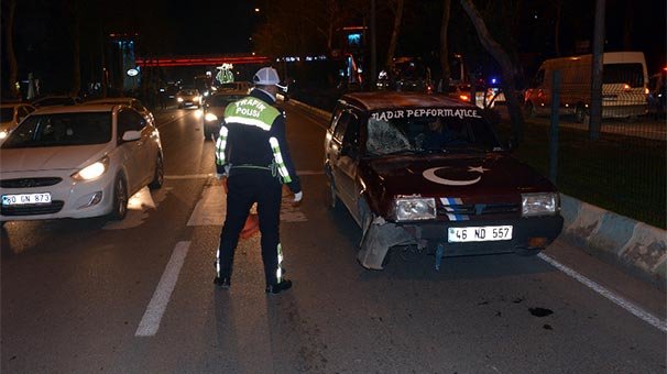 Feci kaza! Karşıdan karşıya geçmek istediği sırada..