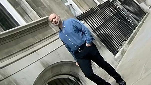 FETÖ firarisi Akın İpek’in iade duruşması başladı