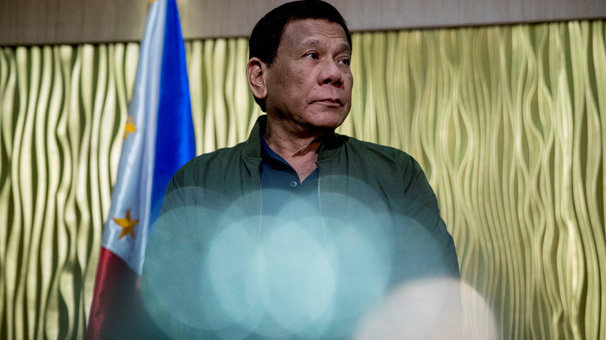 Filipinler lideri Duterte, cinsiyet eşitliği etkinliğinde kadınlara küfretti