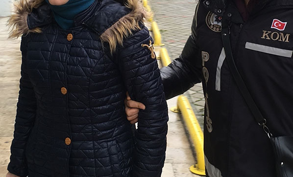 Firari çift örgüt evinde yakayı ele verdi!