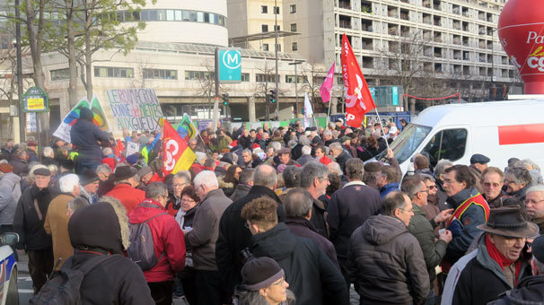 Fransa’da emeklilerden protesto
