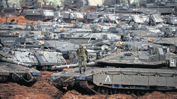 Gazze sınırına tehlikeli yığınak