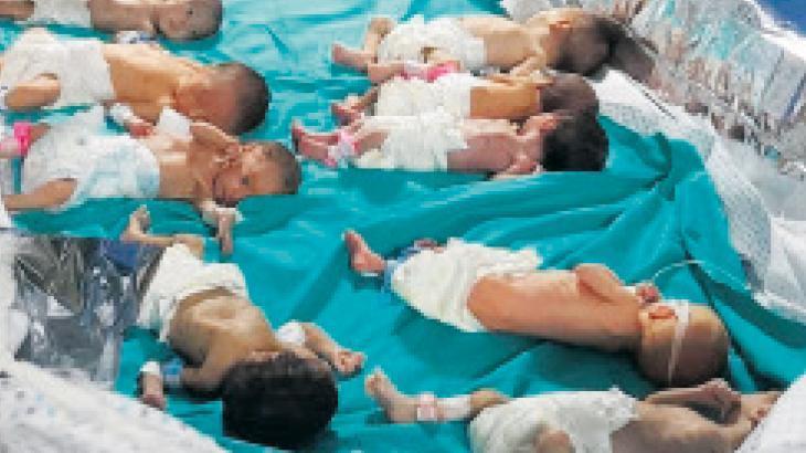 Gazze'de bebekleri folyolara sardılar! Şifa devre dışı...