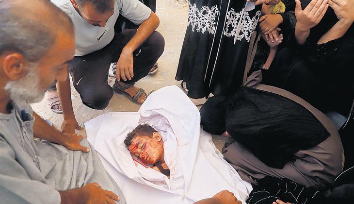 Gazze’de kan durmuyor: 92 ölü