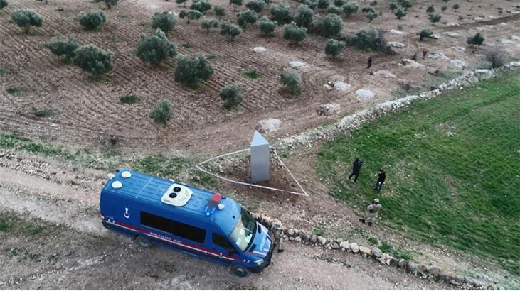 Gizemli metal blok! Jandarma nöbet tutmaya devam ediyor