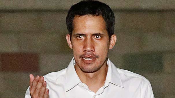 Guaido'dan Venezuela ordusunun kendisine yardım ettiği iddiası