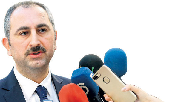 Gül: ABD’de iki soruşturma var