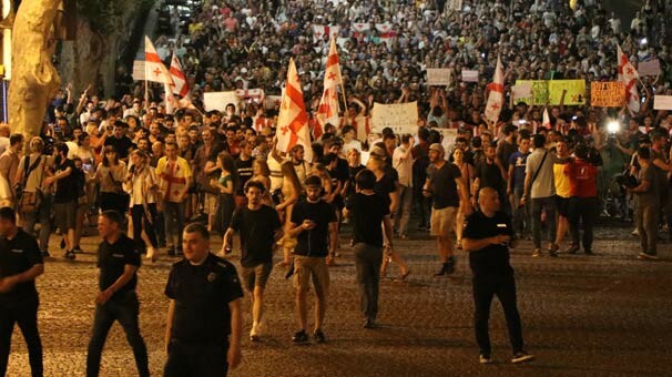Gürcistan'da protestolar devam ediyor