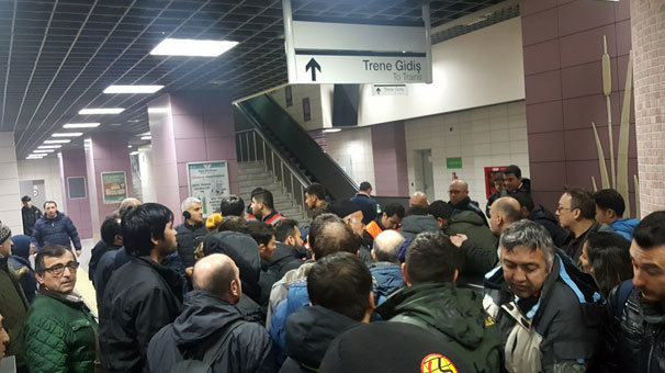 Haberi duyan taksiciler oraya akın etti!