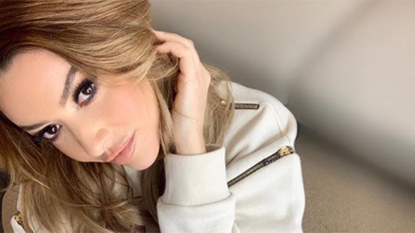 Hadise anne hasretine dayanamadı