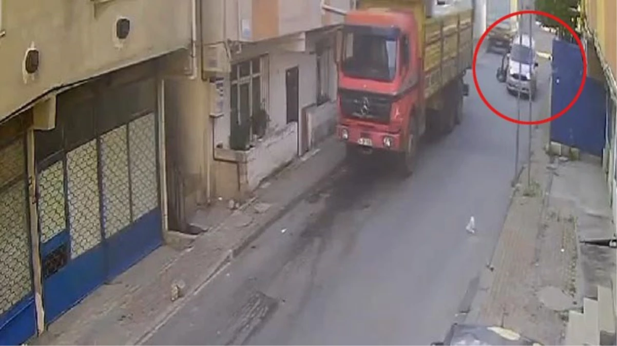 Hafif ticari araçtan atılan kadın kimseden şikayetçi olmadı