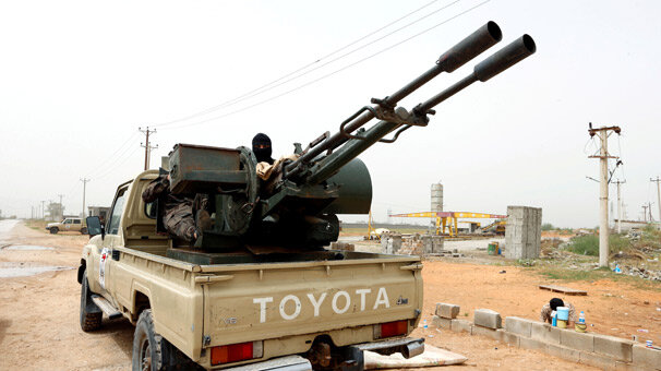 Hafter güçleri, Trablus Uluslararası Havalimanı'nı ele geçirdi