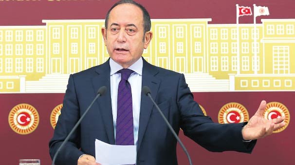 Hamzaçebi, genel sekreterlikten istifa etti