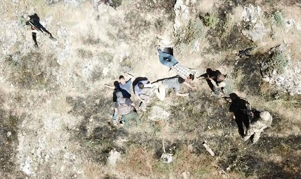 Helikopterler yola indi! Mağarada sıkışınca...