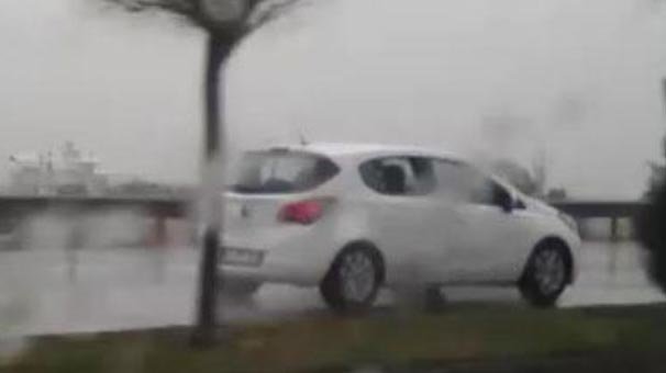 Her şey anbean kaydedildi! Trafikte büyük korku