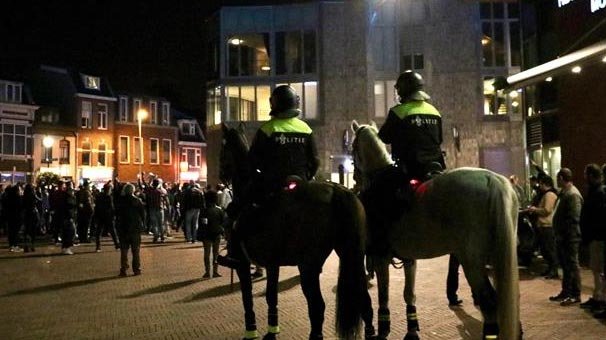 Hollanda'da ırkçı gruptan gösteri