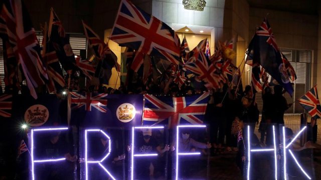 Hong Kong'da zanlıların Çin'e iadesini kolaylaştıran yasa tasarısı resmen geri çekildi