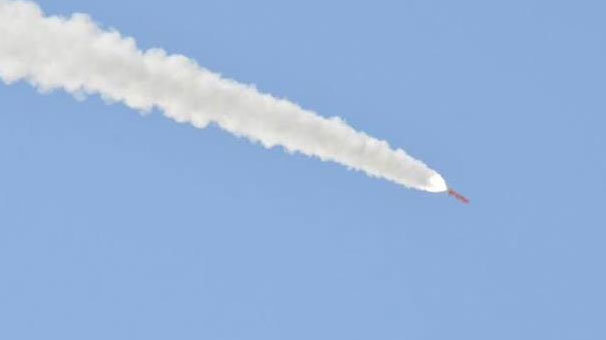 Husiler'den Suudi Arabistan'a roketli saldırı