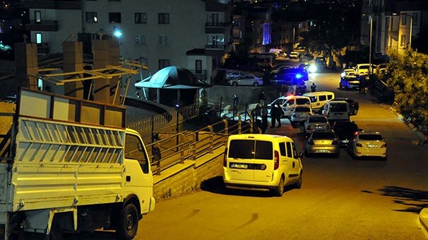 Husumetlilerinin bıçaklı saldırısına uğrayan kişi öldü