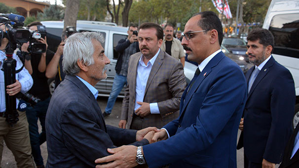 İbrahim Kalın'dan Bahaettin Karakoç ailesine taziye