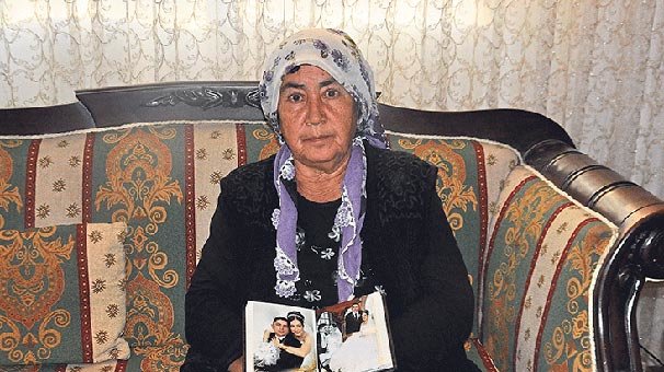 İçi altın dolu poşeti yolda unutan teyze: 'Kahroluyorum...'