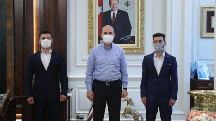 İçişleri Bakanı Soylu, şehit aileleriyle görüştü