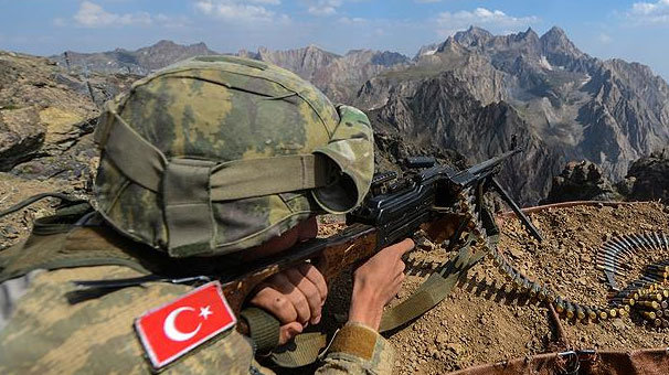 İçişleri duyurdu! 1'i sözde üst düzey 12 terörist...