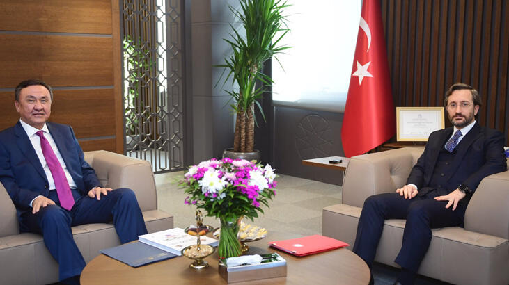 İletişim Başkanı Fahrettin Altun, Kırgızistan'ın Ankara Büyükelçisi ile görüştü