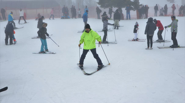 Ilgaz Dağı Kayak Merkezi'nde yoğunluk