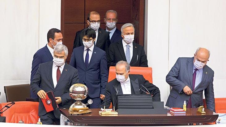 İnfaz mesaisi koronavirüs tedbirleri altında başladı